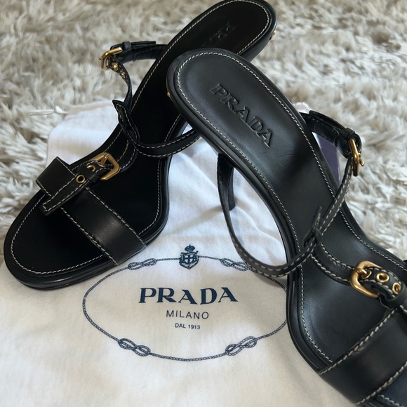 Prada heels - Picture 3 of 6